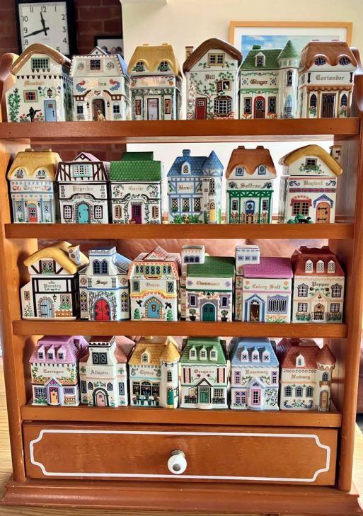 Lenox spice village 1994