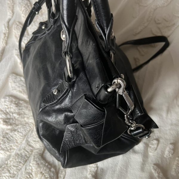 Authentic Miu Miu Vitello Lux Bow Mini Bag – Black - Image 3
