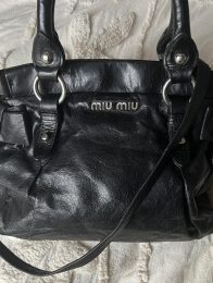 Authentic Miu Miu Vitello Lux Bow Mini Bag – Black