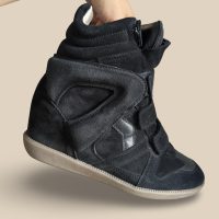 Isabel Marant Women's Black and Navy Trainers ¦ Best Deal