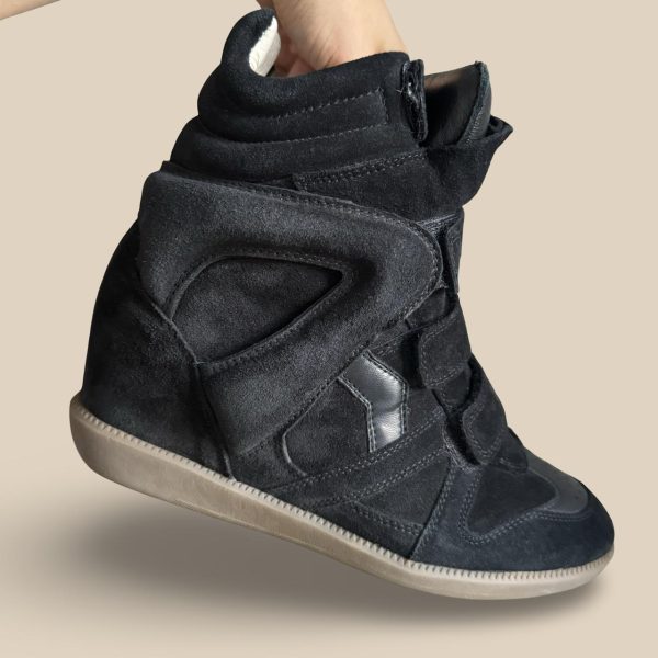 Isabel Marant Women's Black and Navy Trainers ¦ Best Deal