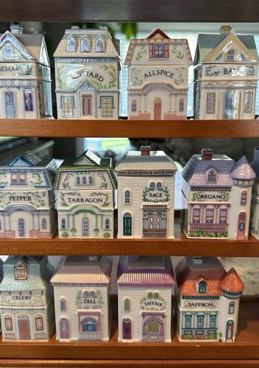 1989 Lenox Spice Village Spice Jar Set of 23 Houses & Wooden Rack Collectible