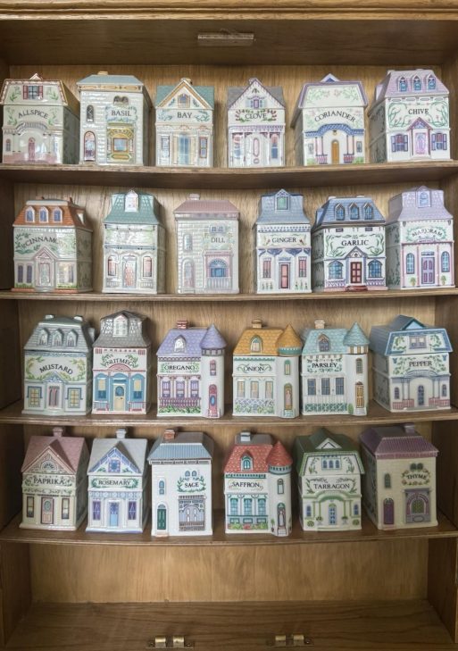 Lenox 1989 the Spice Village Set of 24 Spice Jars with Lids No Rack