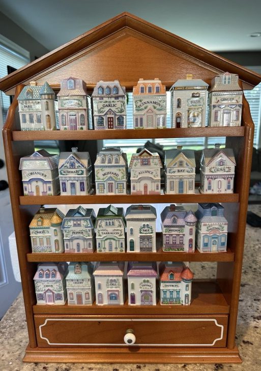 1989 Lenox Spice Village Spice Jar Set of 23 Houses & Wooden Rack Collectible