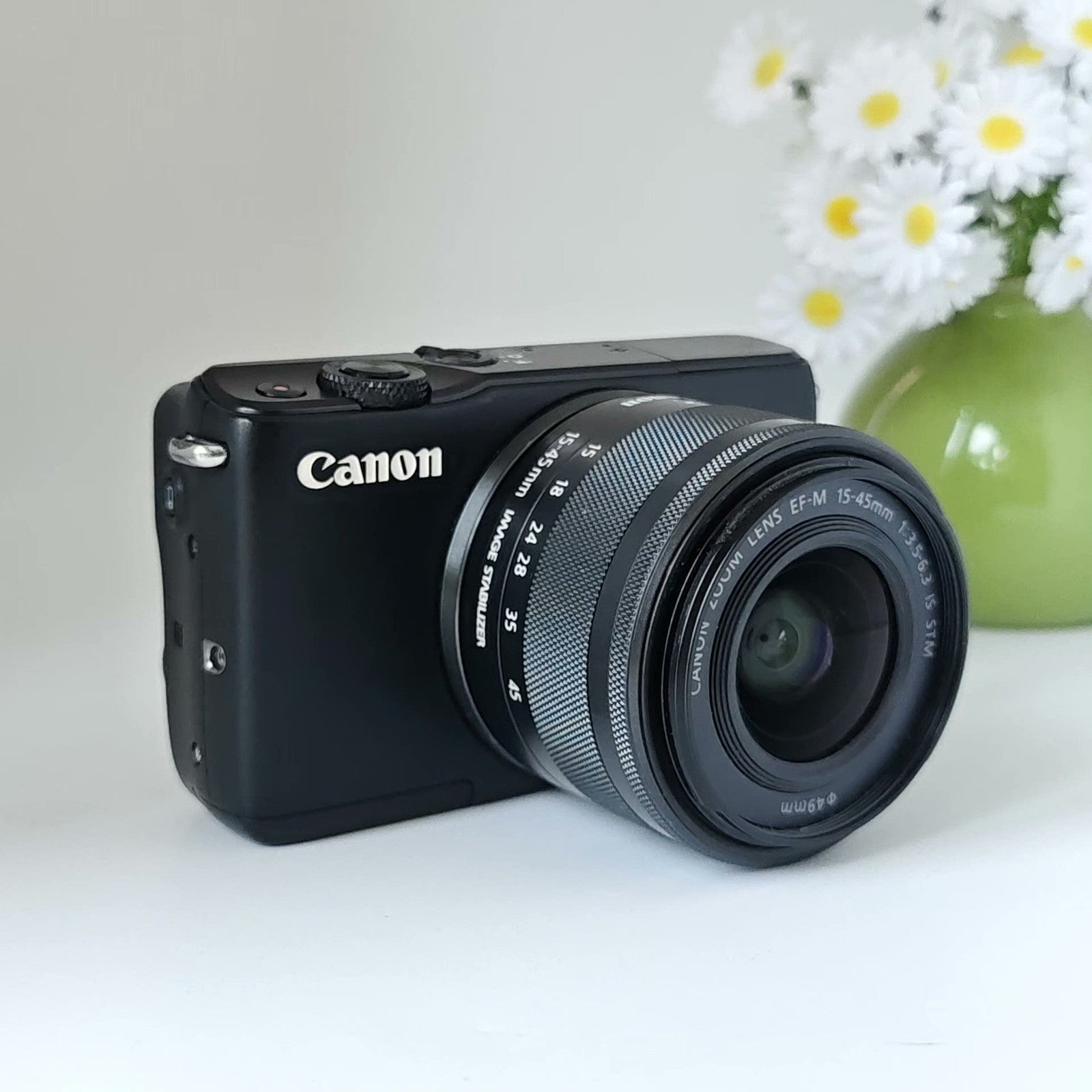 Canon EOS M10 Mirrorless Digital Camera 18.0MP with EF-M 15-45mm Lens Black