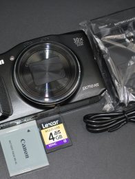 Canon PowerShot SX710 HS Compact Digital Camera Black Bundle